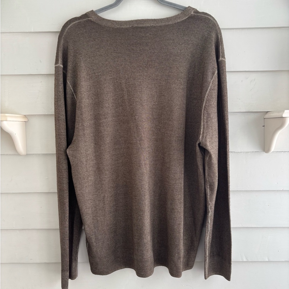Pendleton Men's V-Neck Merino Wool Sweater in in a Greenish Brown Size Large - Picture 11 of 11